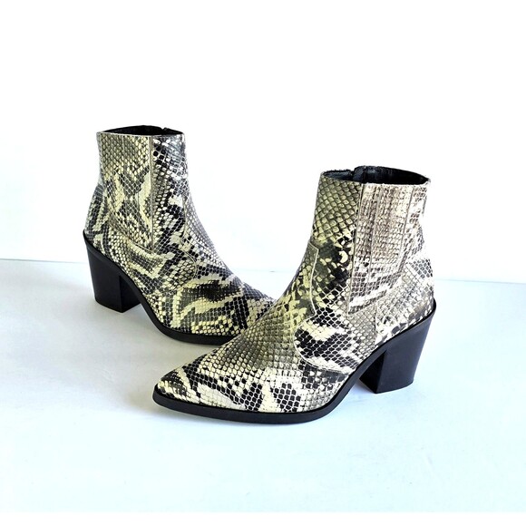 Blondo Shoes - BLONDO Que Waterproof Leather Snake Print Heeled Booties Cream Black Sz 6 B7120